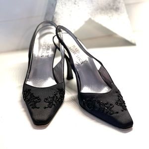 BADGLEY MISCHKA vintage beaded Klio heel, black satin, sling back, size 6 B
